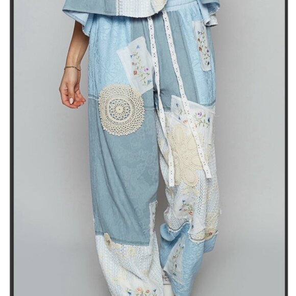 #185BLU-POL FLORAL& LACE PATCHWORK PANTS-BLUE Large L NWOT - Picture 1 of 4